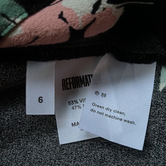 Reformation Copper two piece - Picture 9 of 11